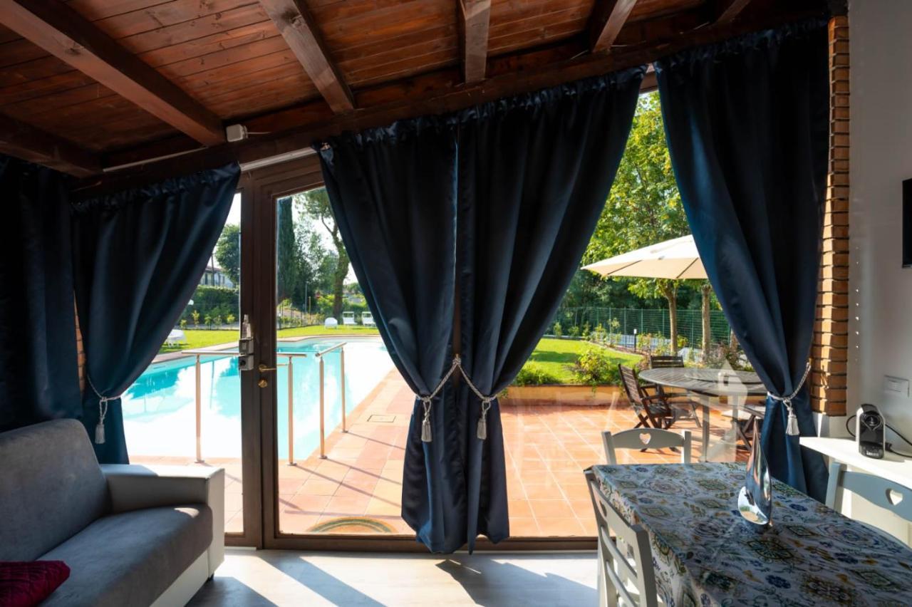 Sweet Apartments Peschiera del Garda Exterior photo